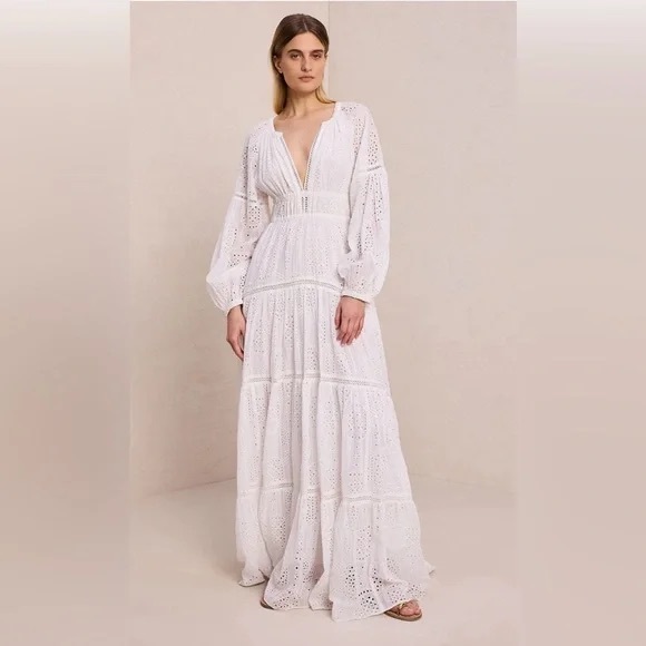 NWT ALC Mackenna Eyelet Deep-V Maxi Dress White Sold Out - Picture 6 of 11